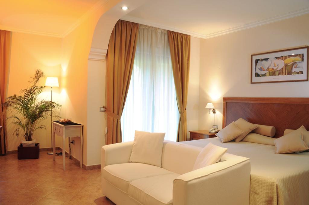 Triple Room Spa Access
